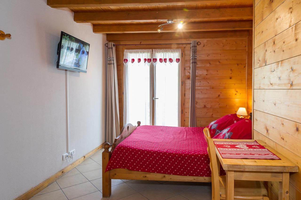 Chambre D'Hote La Petite Bergerie ลาชาเปล-ดาบงด็องซ์ ภายนอก รูปภาพ